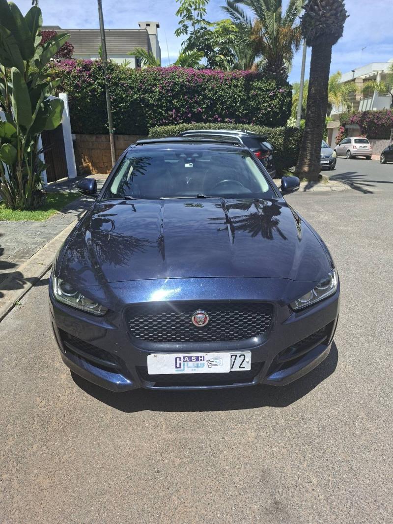 JAGUAR XE