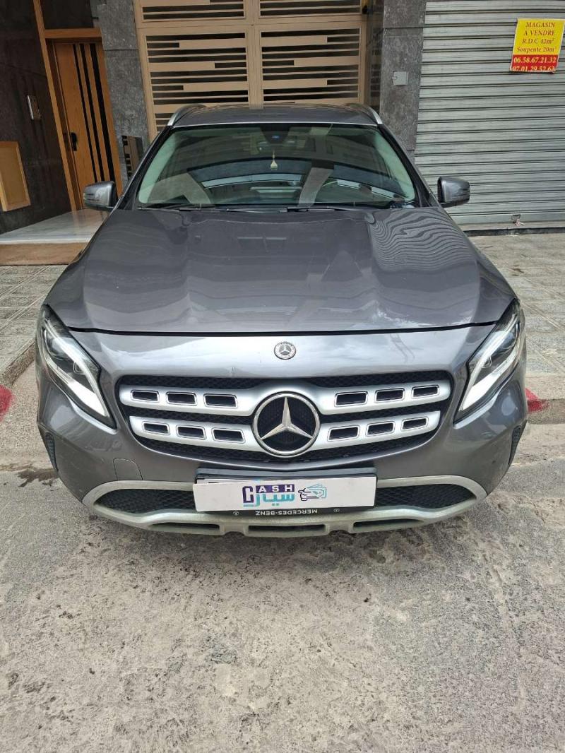 MERCEDES GLA