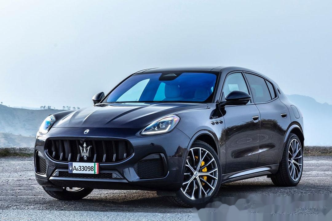 MASERATI Grecale